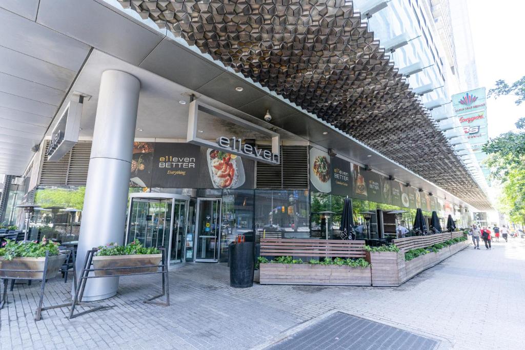 Beautiful Modern Toronto Luxurious Scotiabank Arena - Resim 32