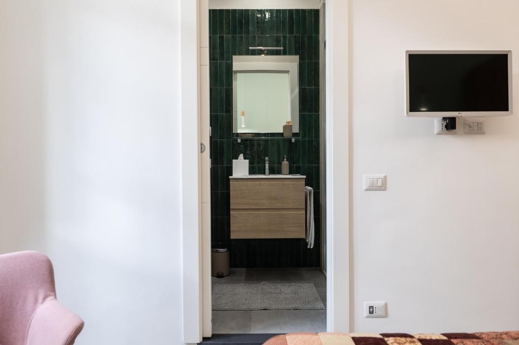 Veniero37 Guest House - 9