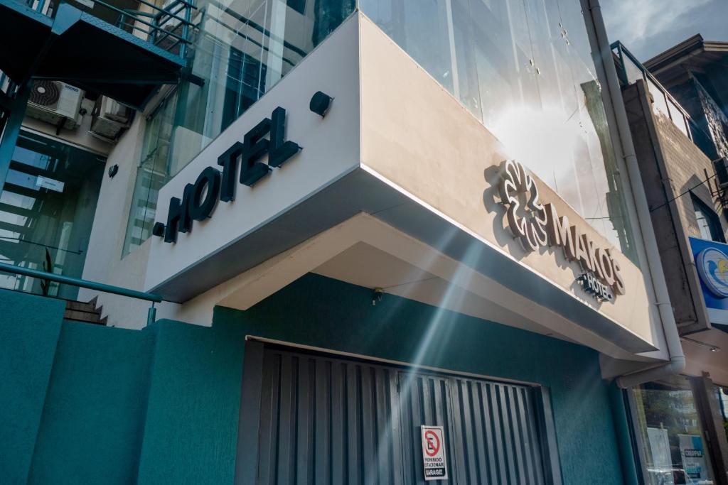 O edifício onde o hotel está situado