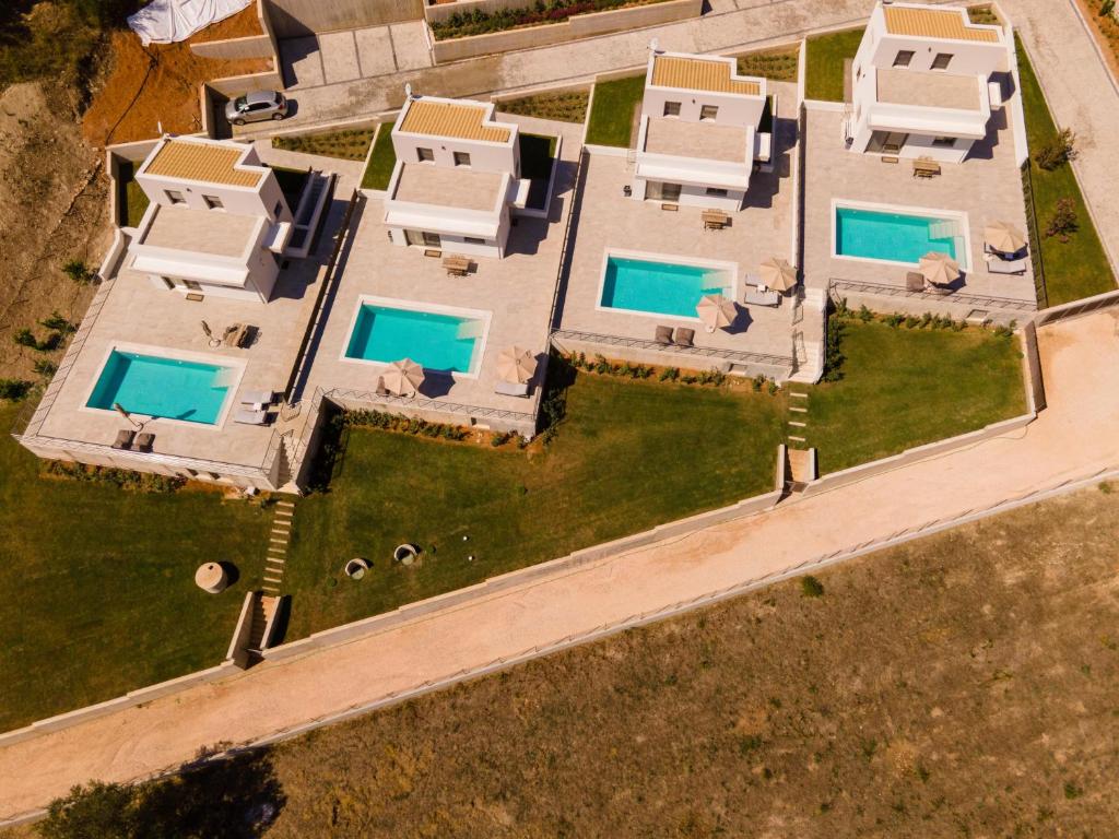 Bazén v ubytování Plataria Sunrise Resort nebo v jeho okolí