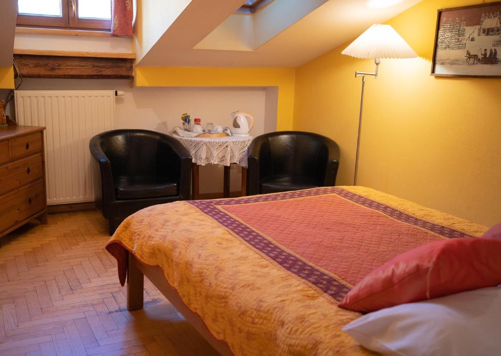 Kolory Guest House - Triple Room