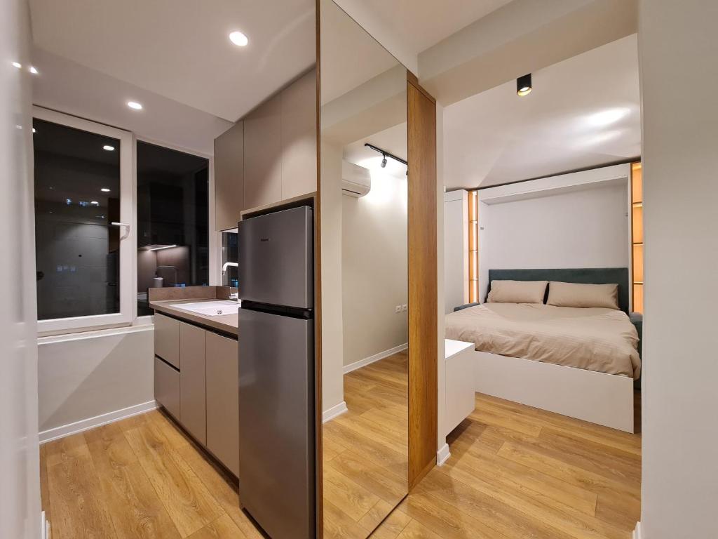 Adore - Modern Studio