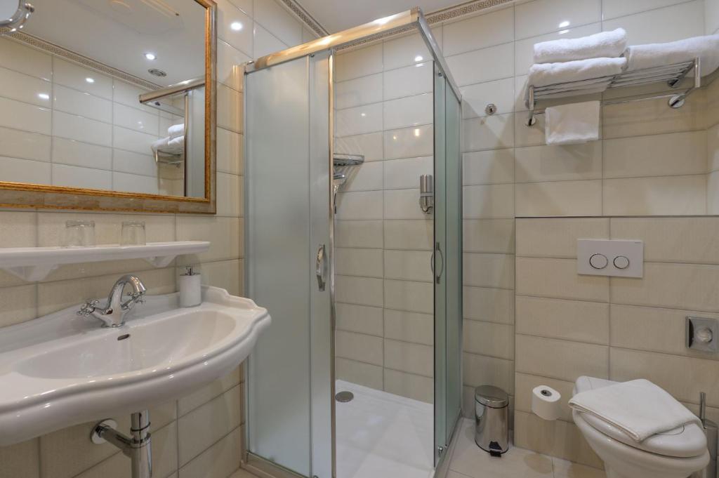 Hotel Hastal Prague Old Town - Resim 19