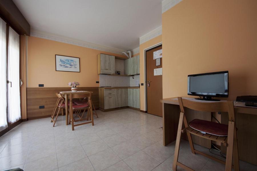 Kuchyň nebo kuchyňský kout v ubytování Hotel St. Antony