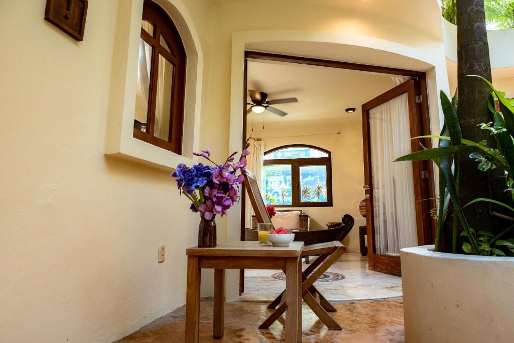 Villas Sacbe Condo Hotel and Beach Club