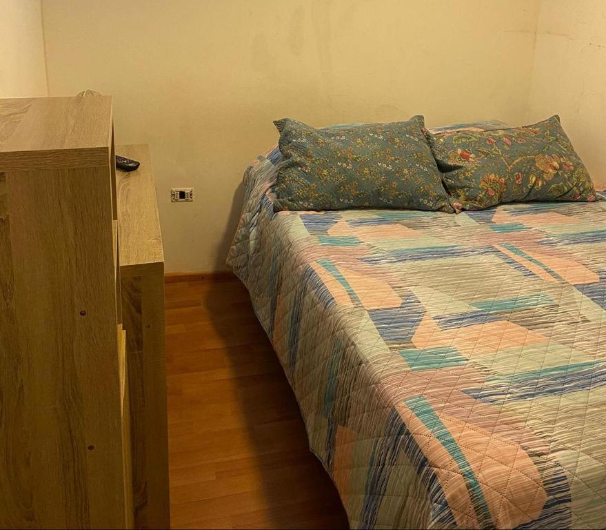 Krevet ili kreveti u jedinici u okviru objekta Hermosas habitaciones para 1 - 2 o 4 personas