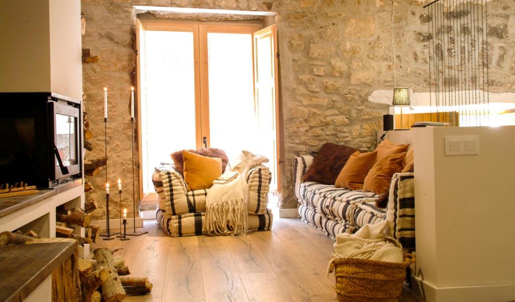 Posedenie v ubytovaní Clauhomes Casa Rural Deluxe