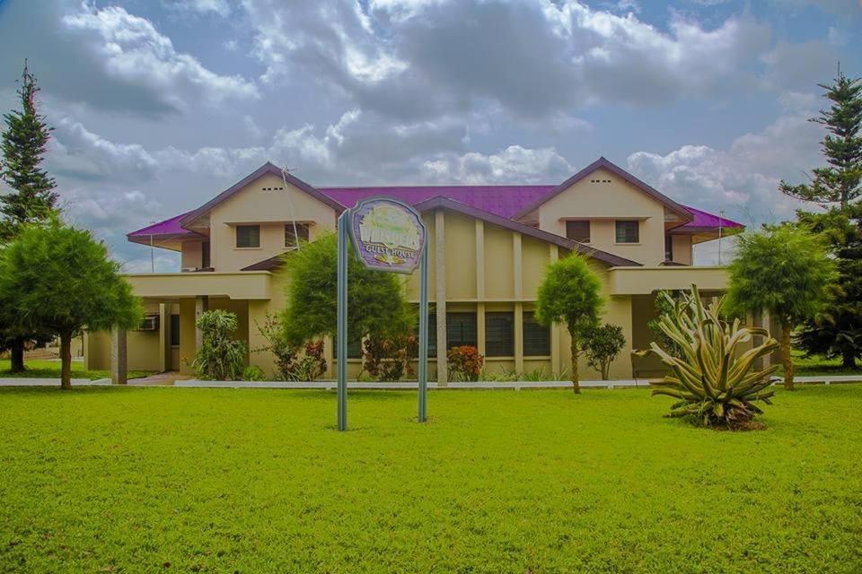 Whispers Guest House, Kumasi, Ghana