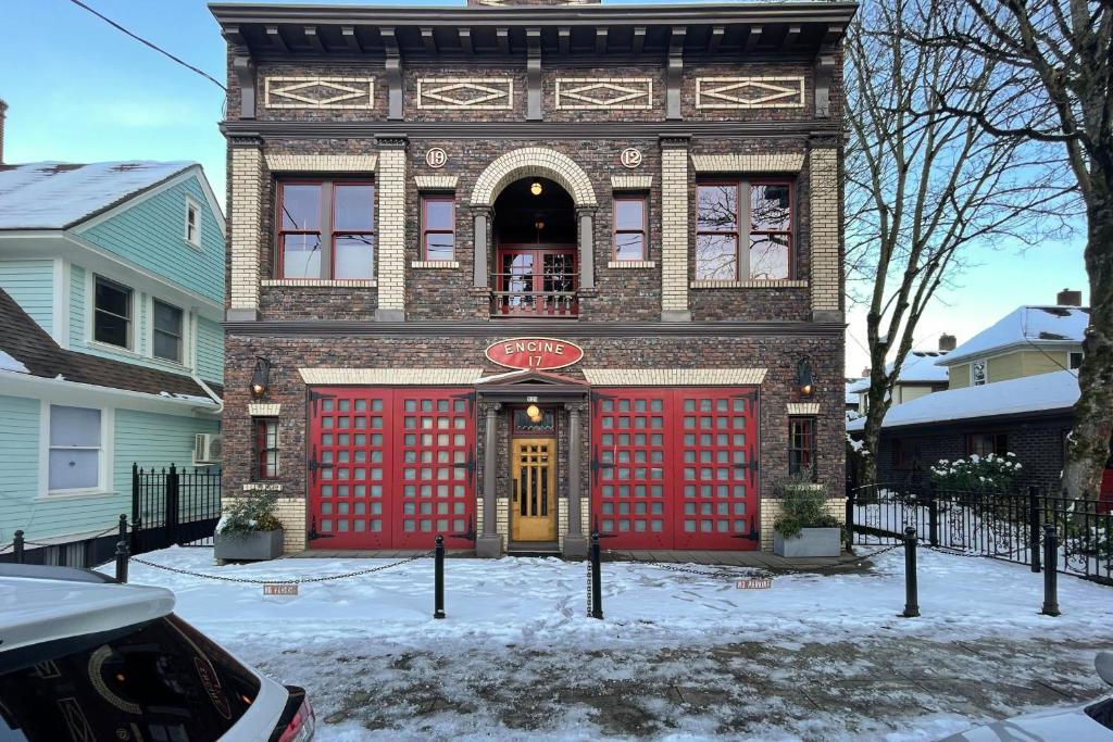 Firehouse 17 trong mùa đông