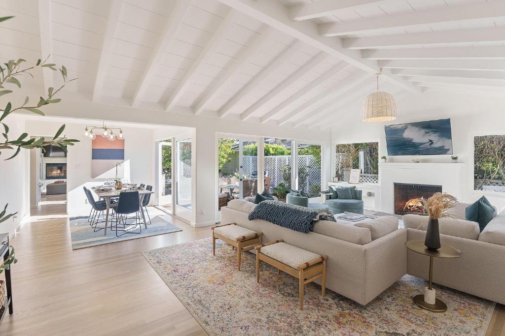 a living room with a couch and a table at 3867 Dolce Tempo home in Carmel