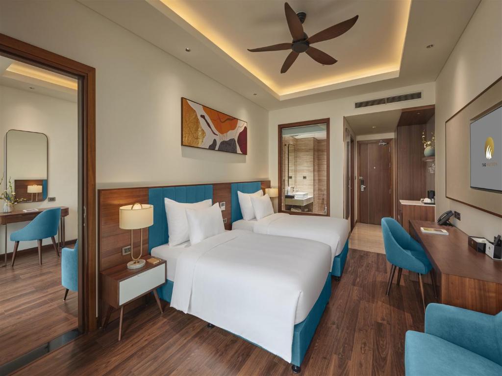 The Watson Premium HaLong Hotel - Verbindungsraum Mit Ocean View Balkon