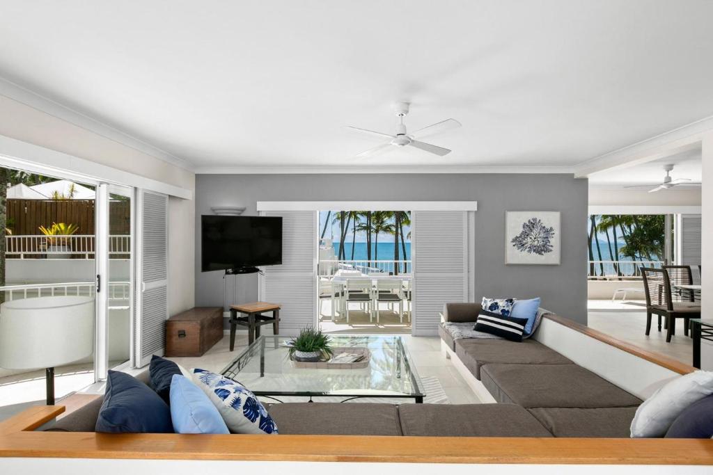 Gambar di galeri bagi Belle Escapes Oceanview Suite 48 with Private Pool Alamanda Resort Palm Cove di Palm Cove