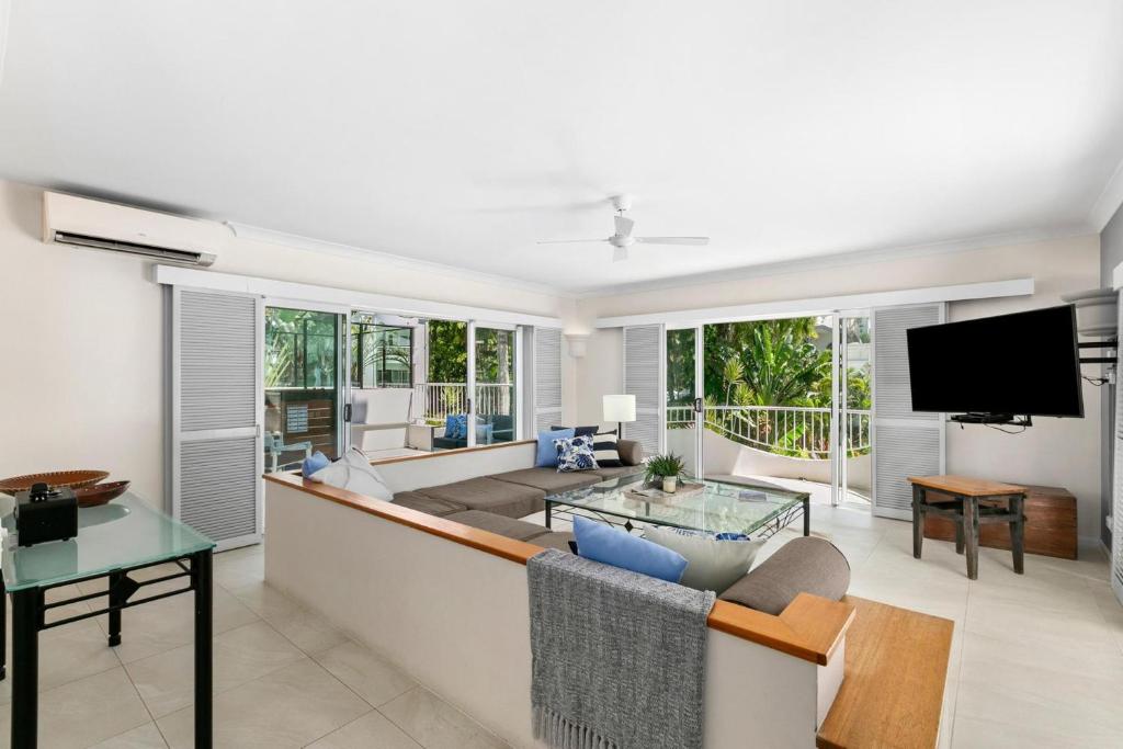Gambar di galeri bagi Belle Escapes Oceanview Suite 48 with Private Pool Alamanda Resort Palm Cove di Palm Cove