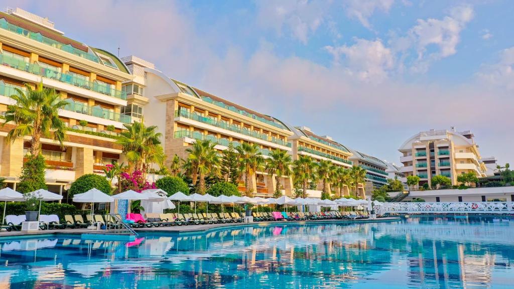 Bazén v ubytování Crystal Waterworld Resort & Spa - Ultimate All Inclusive nebo v jeho okolí