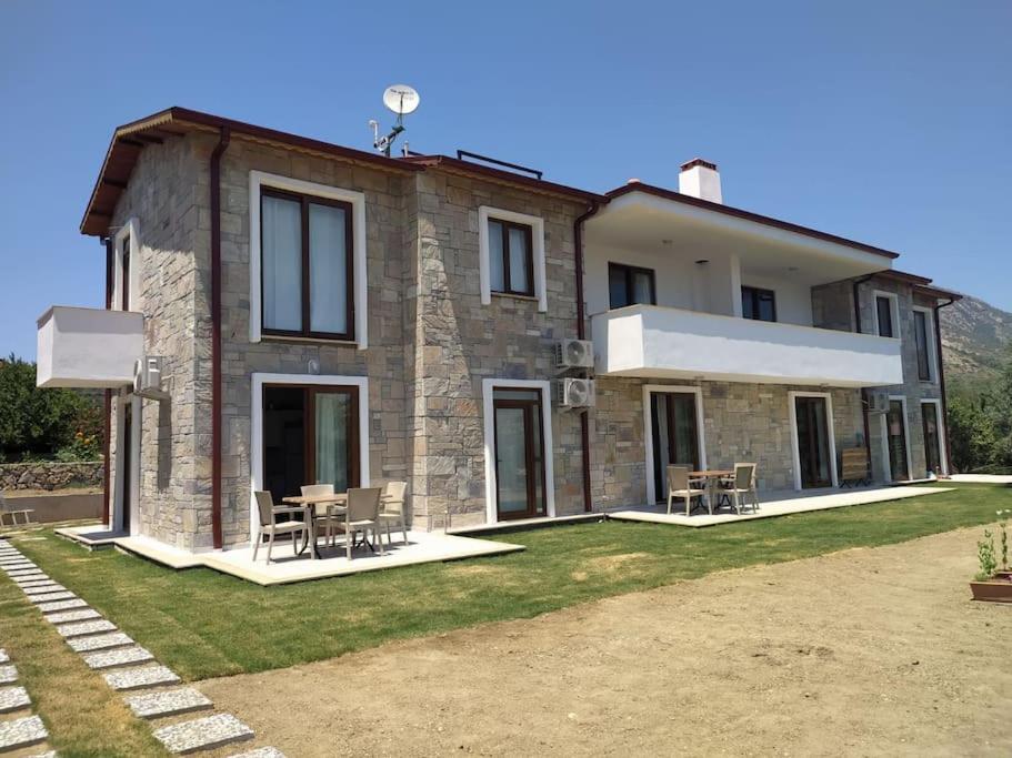 Apartment Datça'nın İncisi Karaincir'de Bahçeli Şirin Ev-3, Emecik, Turkey  - Booking.com