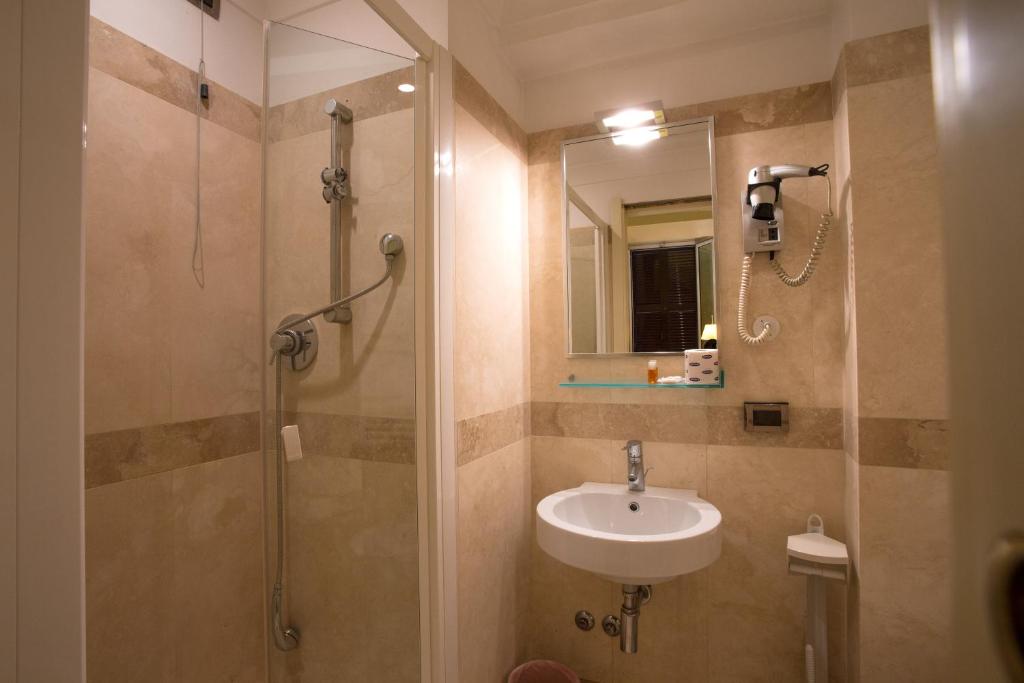 Koupelna v ubytování Hotel Giolitti