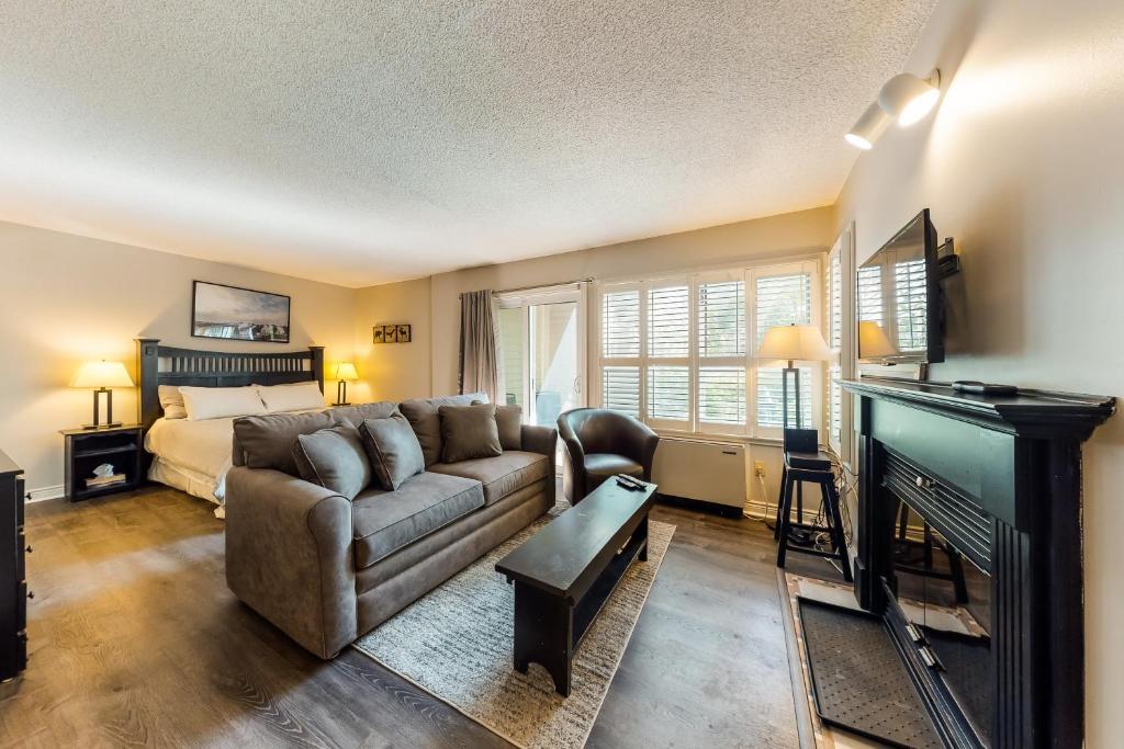 Posezení v ubytování Condo 208 At North Creek Resort