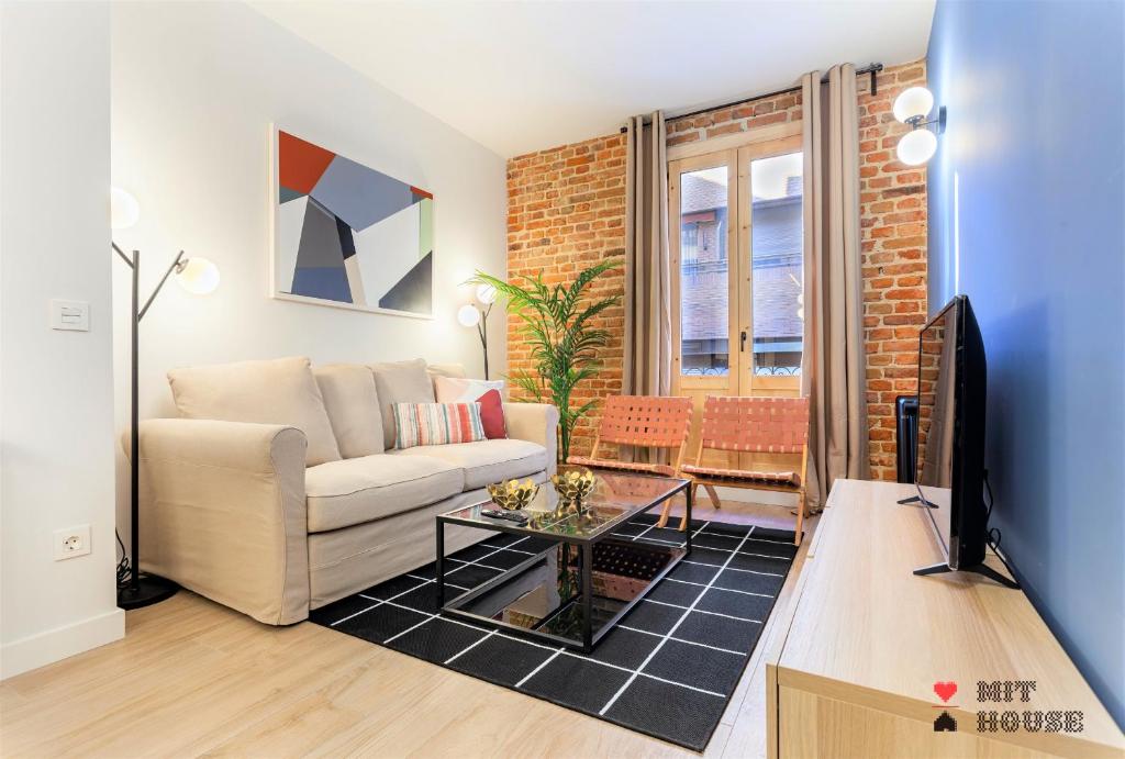 4 Ways en Madrid - Three-Bedroom Apartment III