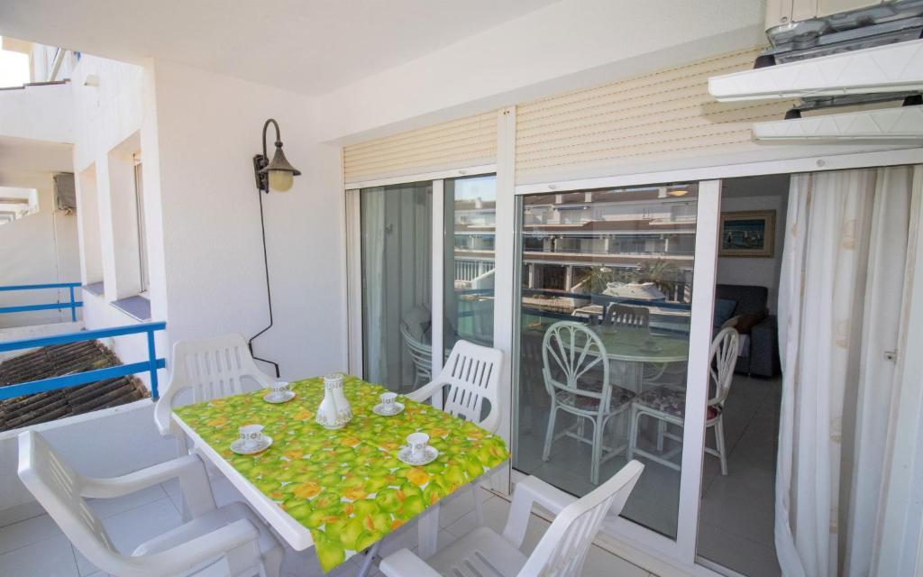 Fotografia z galérie ubytovania Puerto Deportivo - Apartamento con vistas al mar - ALBERT VILLAS v destinácii Alcossebre