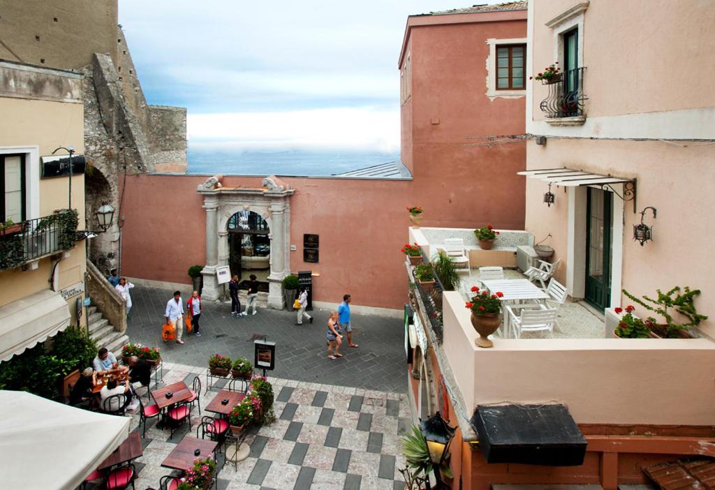 Porta Di Mezzo Luxury B&B, Taormina – Updated 2023 Prices