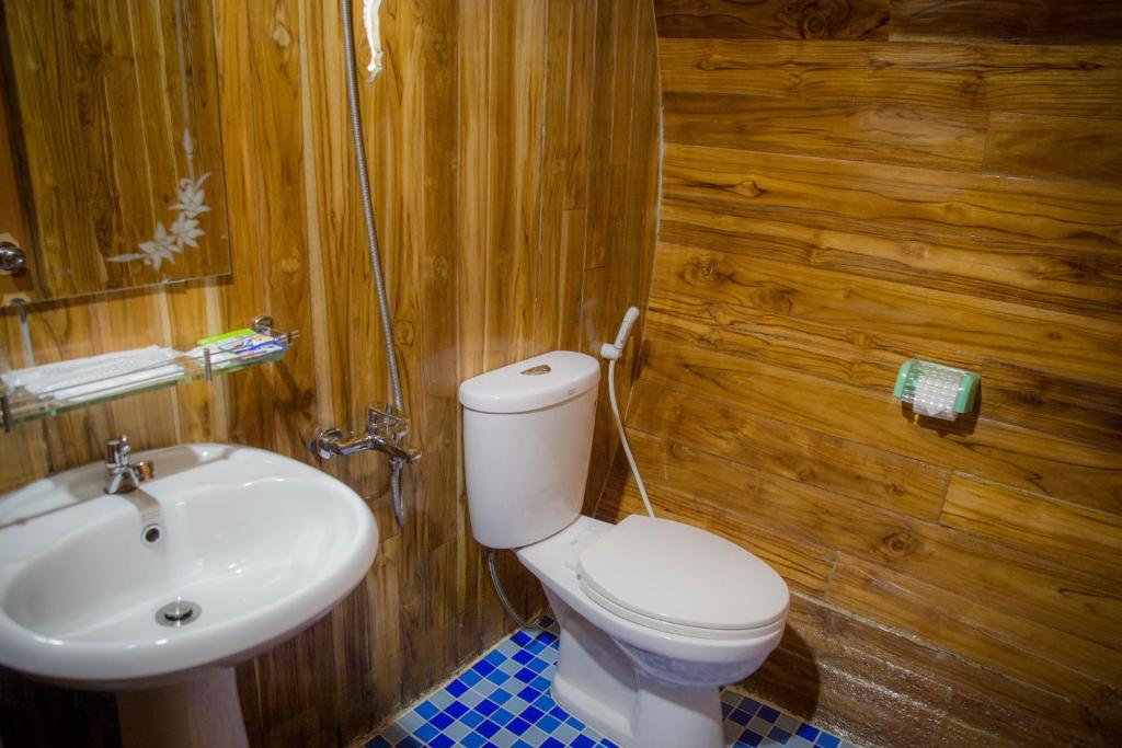 Phòng tắm tại Phu Quoc Valley Sen Bungalow