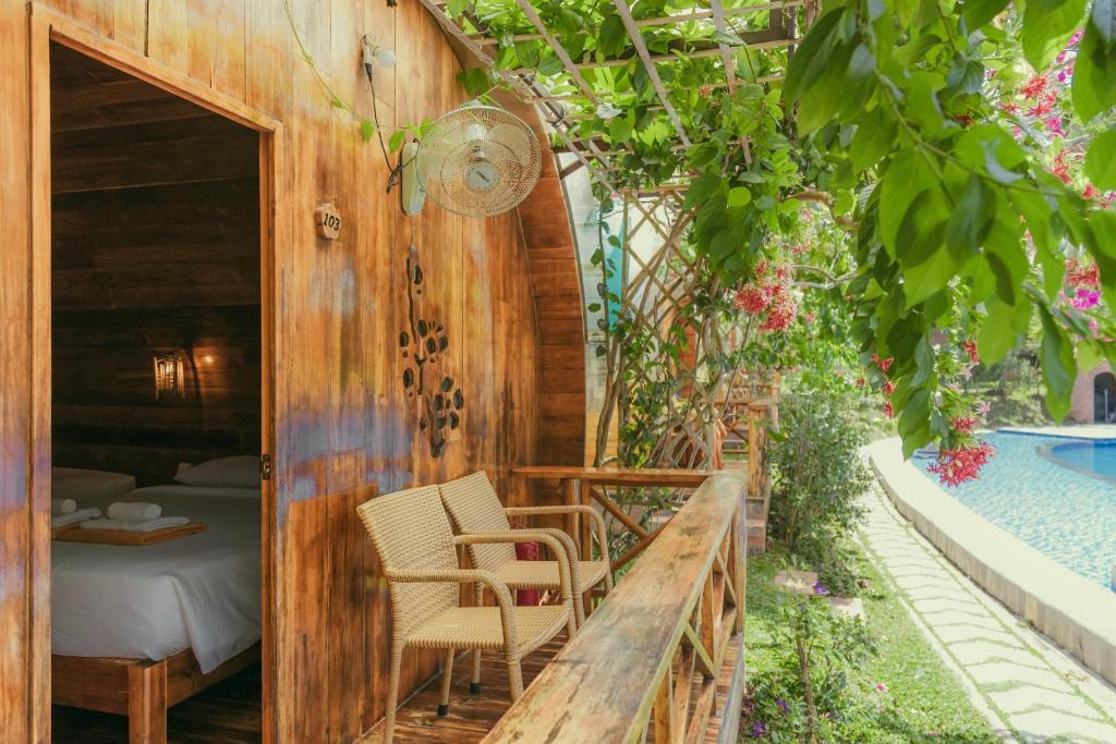 Phu Quoc Valley Sen Bungalow - 10