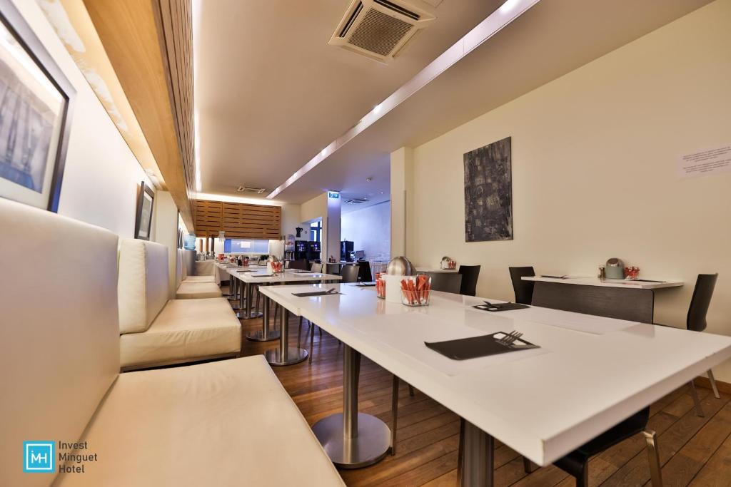 Posezení v ubytování Hotel De La Couronne Liege