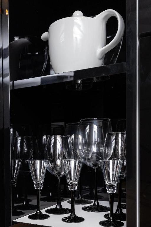 Príslušenstvo na prípravu kávy alebo čaju v ubytovaní Plac Unii Apartment Gdynia Śródmieście by Renters Prestige
