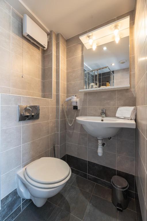 Hôtel Hoche - Resim 21