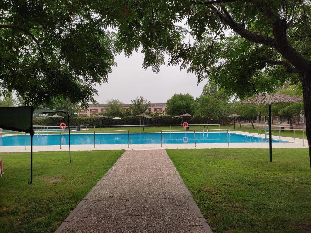 The swimming pool at or close to Apartamentos Turísticos Casa Morocho