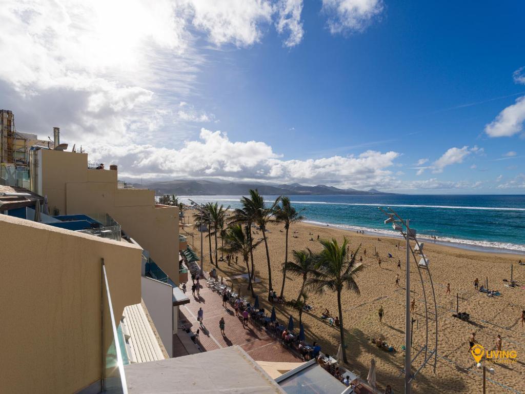 Living Las Canteras Homes - SEA BREEZE BEACHFRONT, Las Palmas ...