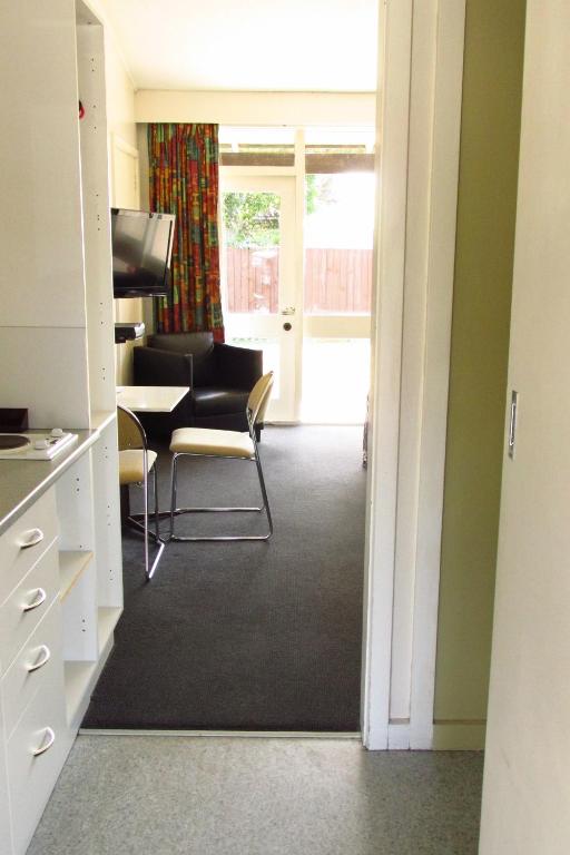 Blenheim Road Motor Lodge - Resim 22