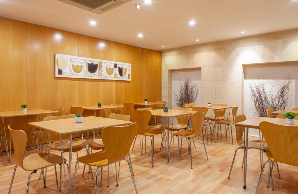 Hotel Macià Plaza - Resim 29