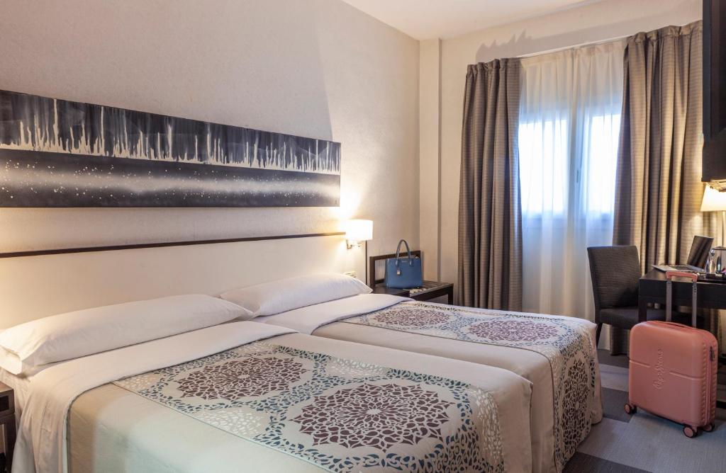 Hotel Macià Plaza - Resim 17