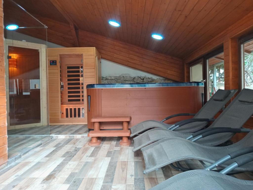 Posedenie v ubytovaní Sylvia Apartman