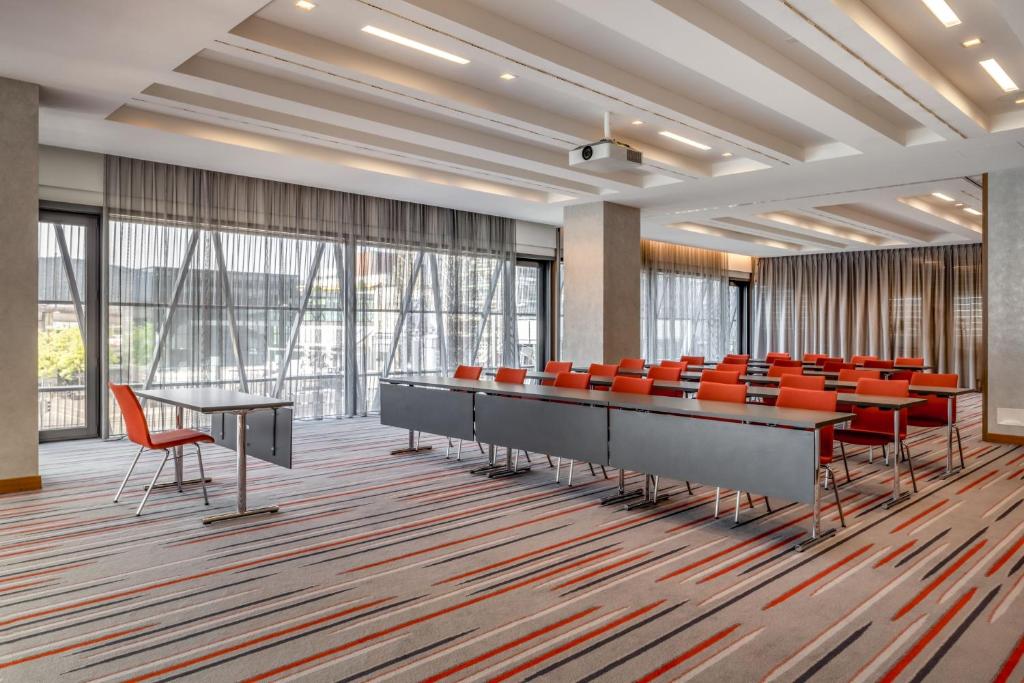 Sheraton Zürich Hotel - Resim 36