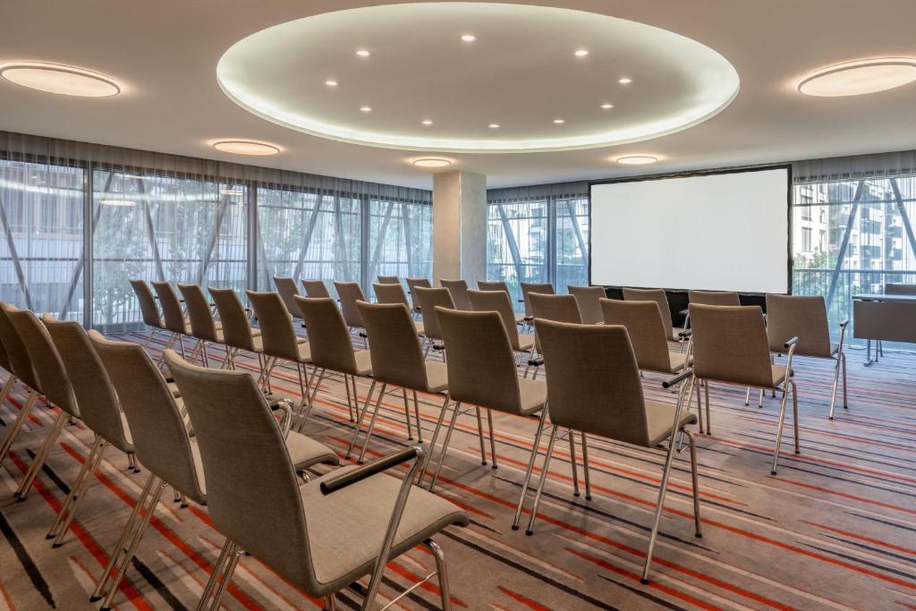 Sheraton Zürich Hotel - Resim 38