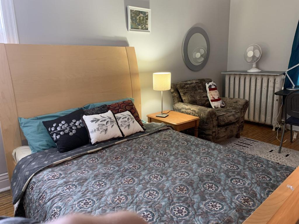 Maryland Homestay in Winnpeg downtown - Housity