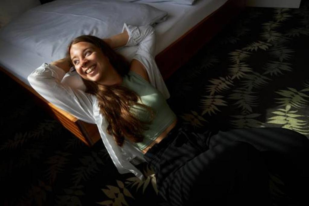 Cocoon Stachus - Resim 33