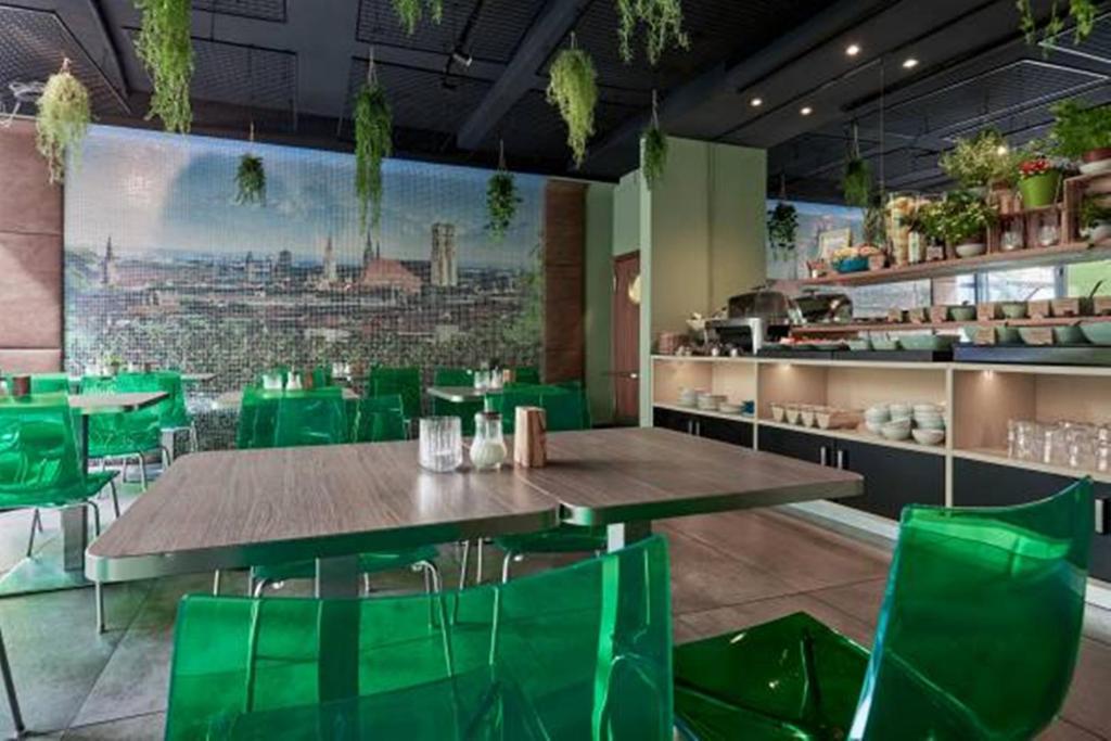 Cocoon Stachus - Resim 16