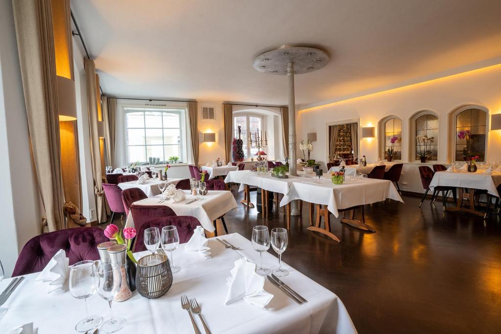 Restaurace v ubytování Hotel Weisses Ross