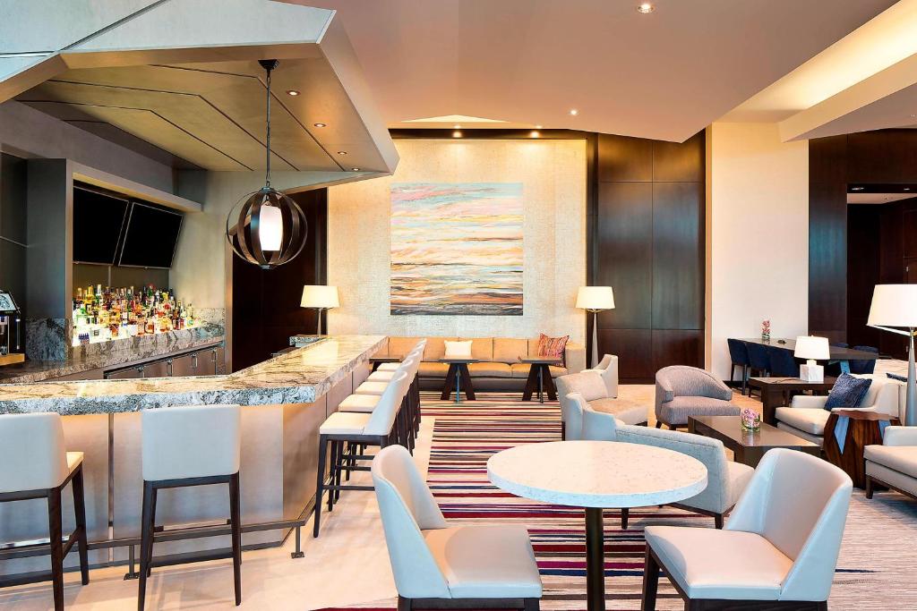 The Westin Edina Galleria photo