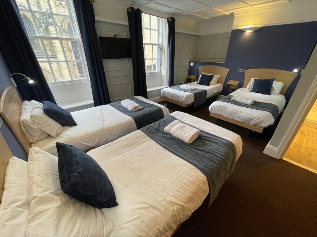 The George Hotel - Quadruple Room