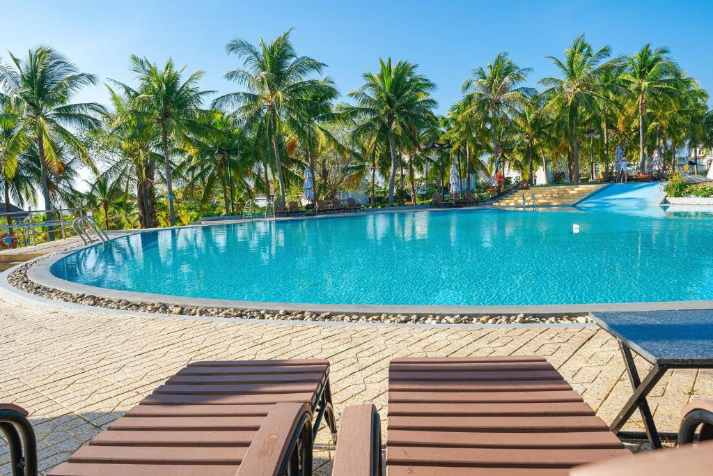 villa gần Vinpearl Nha Trang giá bao nhiêu