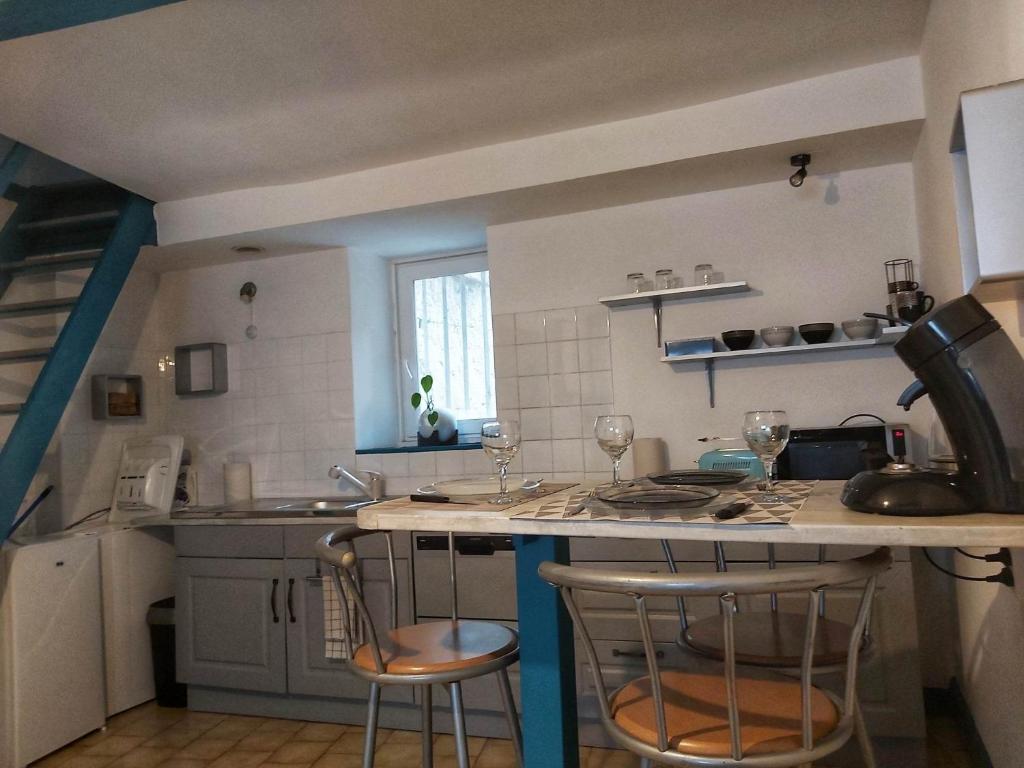 Dapur atau dapur kecil di Duplexe de l’Hermitage