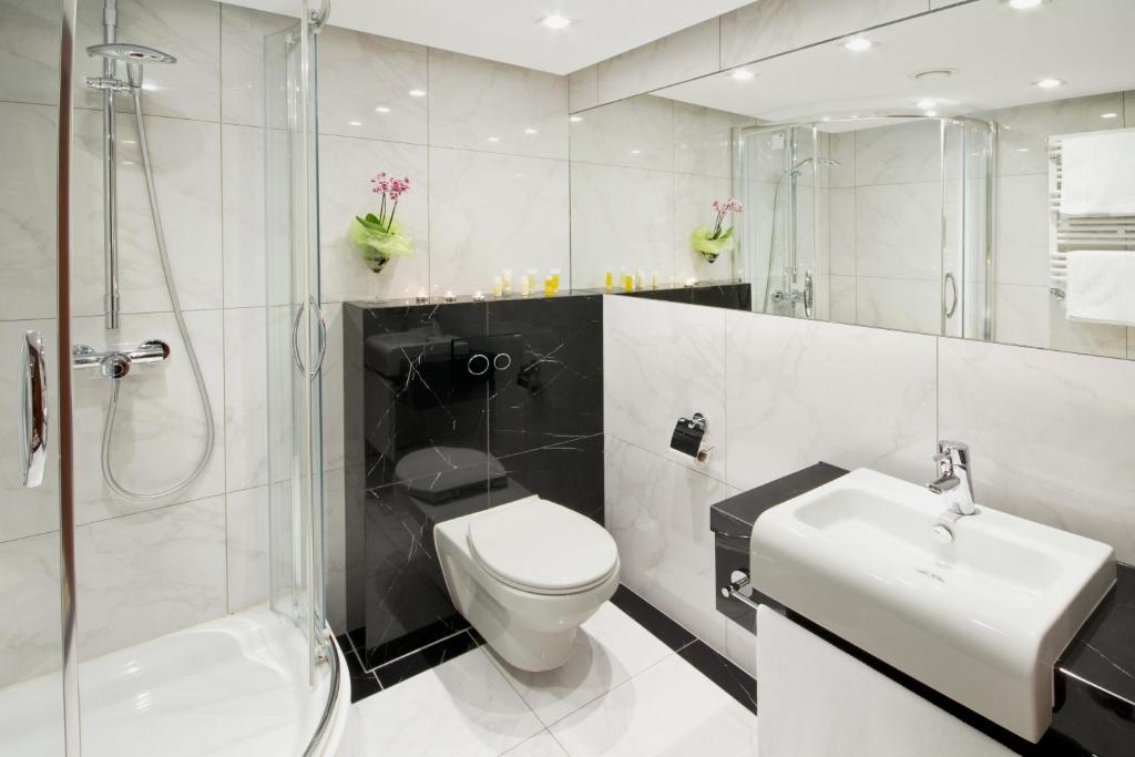 Kúpeľňa v ubytovaní Hotel Fahrenheit