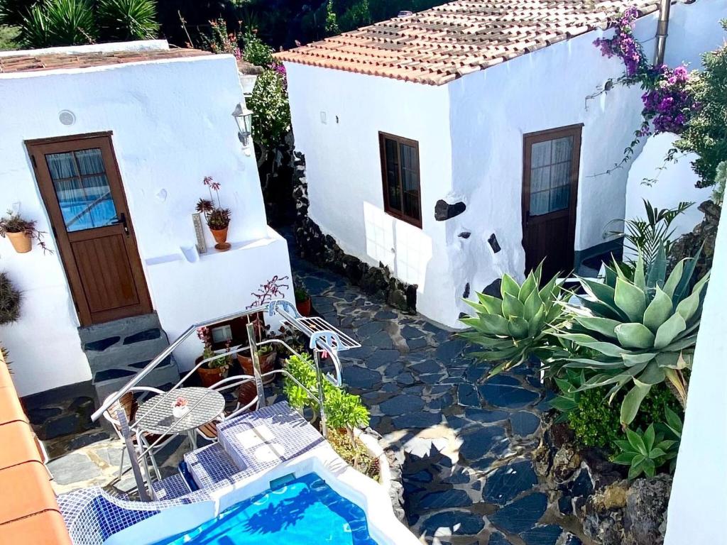 The swimming pool at or close to Finca La Hoya, El Tanque