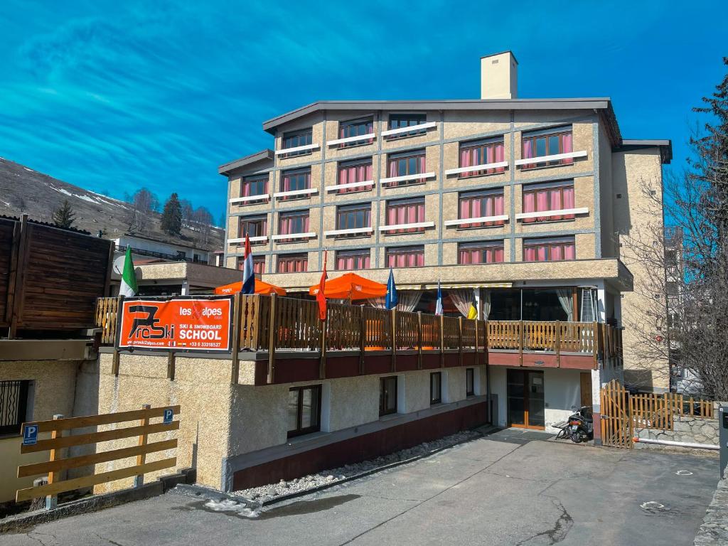 Budova, kde se hotel nachází