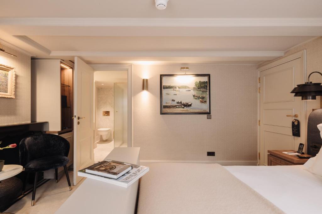 Hotel 717 - Resim 36