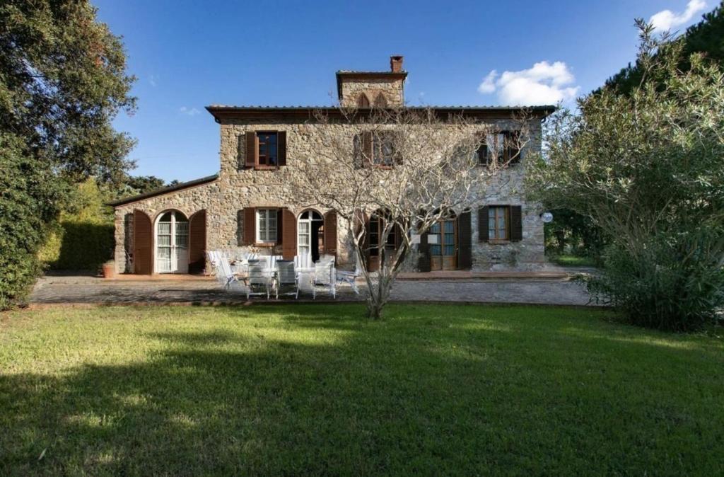 Κήπος έξω από το Maison Antoinette